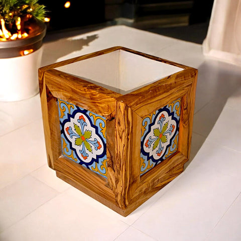 Handgefertigter Pflanzkasten aus Olivenholz mit Fliesen / Blumenkasten für drinnen und draußen / Haus und Garten