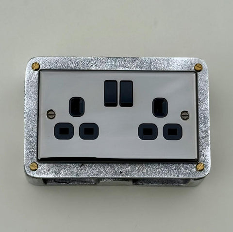 Mirror Finish Switched 13A Double Socket 230V 2 Gang 2G Socket Cast Metal Conduit Switch Industrial