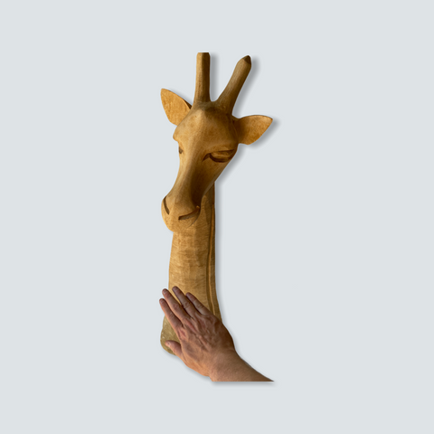 Swazi-Giraffenkopfskulpturen – Holz – L