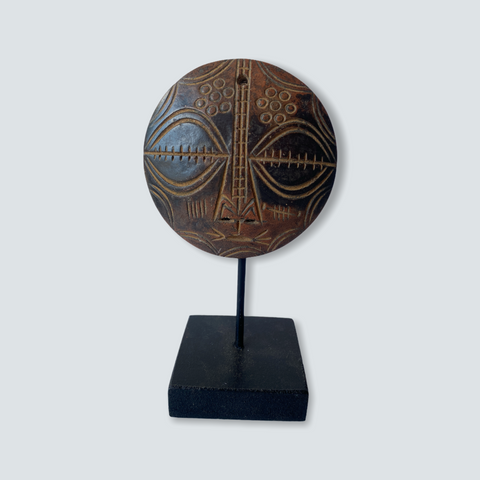 Zaire passport mask