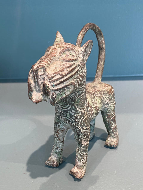 Sculpture de léopard du Bénin - Bronze (56.08)