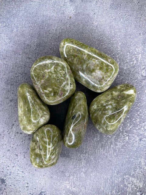 Epidot - Trommelstein