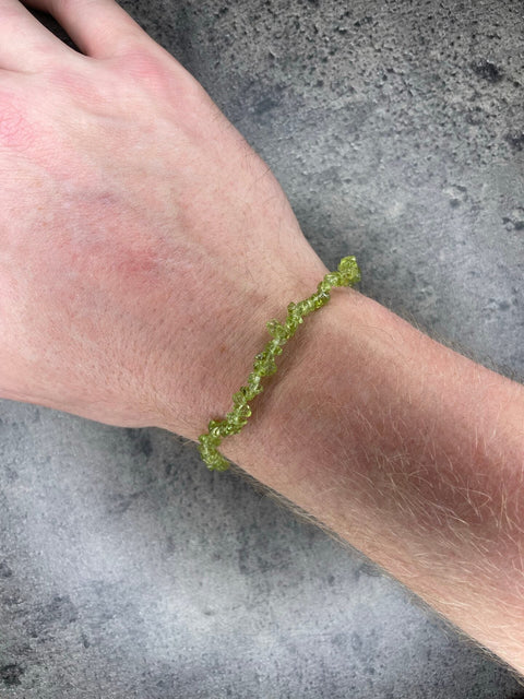 Peridot - Kristall-Chip-Armband