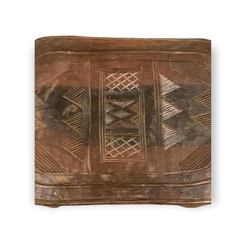 Nupe Table Stool- Square engraved (01)