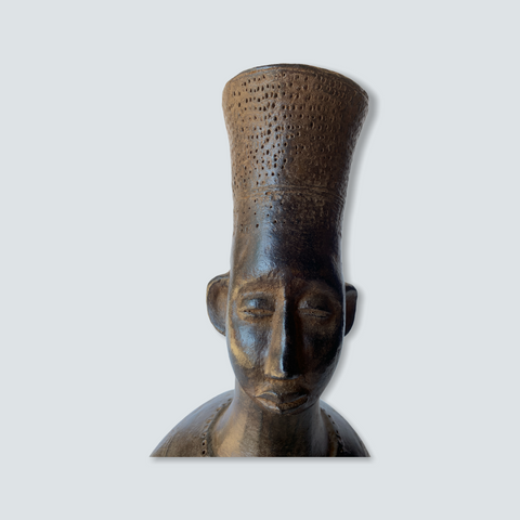 Mangbetu figural clay pot