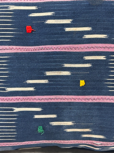 Coussin en tissu Baoulé (84.8.B70)