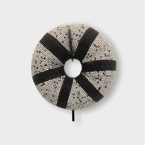 Cameroon beaded bracelet - (89.3) white/black