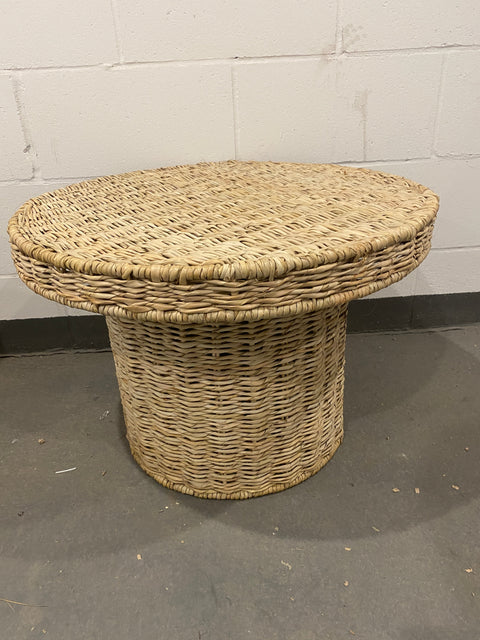 Mozambique Palm Leaf Table - (100.2)