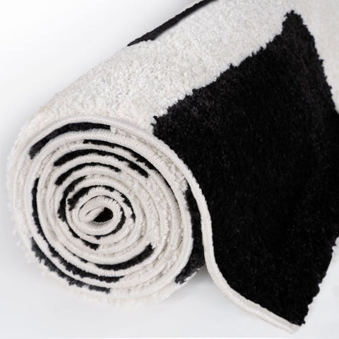 Joli Checkered Black & White Rug