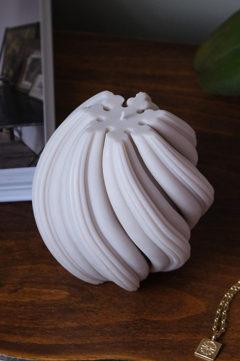 Swirl Scented Candle