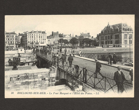 Marguet Bridge and Hôtel des Postes, Boulogne - sur - Mer, France Postcard Vintage