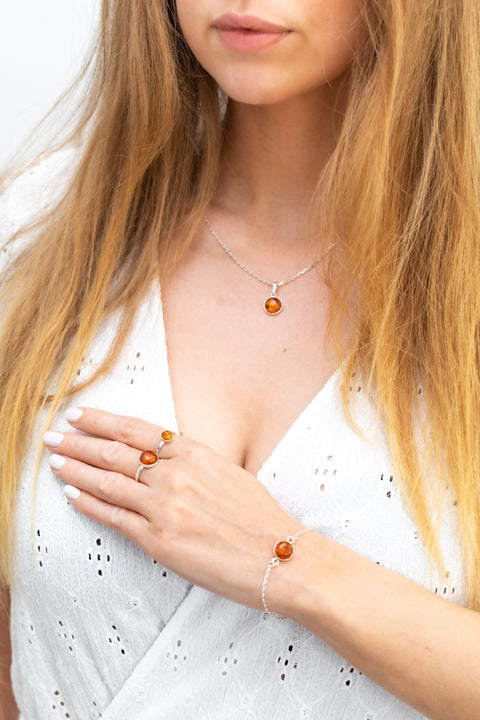 ESSENTIALS Mini bague empilable ambre