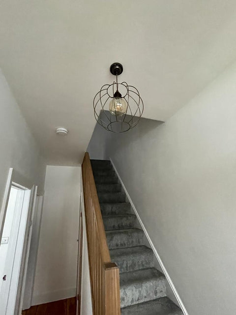 Pendelleuchte mit XXL-Kürbisschirm