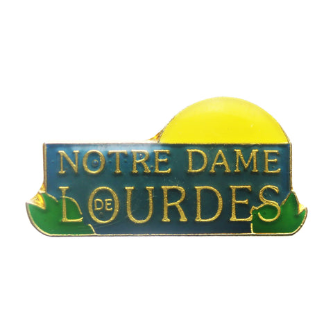 Pin Badge Christian Vintage Notre - Dame Lourdes