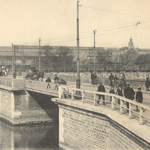 Descriptive image text