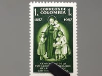 1957 1 centavo colombien Céntimo Colombie Timbre Saint Vincent de Paul avec enfants