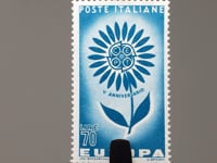 Italien-Briefmarke 1964 70 Lira 5. Jahrestag der Europa-Blume