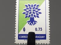 Timbre Paraguay 1961 0,75 Guaraní Emblème du Chêne Déraciné Année Mondiale des Réfugiés