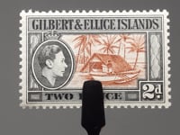Timbre des îles Gilbert et Ellice 1939 George VI 2 Penny Canoe Boathouse