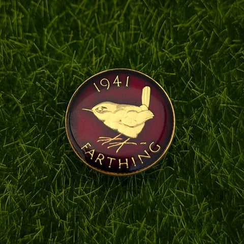Wren Farthing (1937-1956) - Enamelled Coin Golf Ball Marker