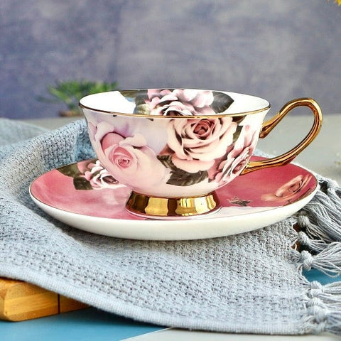 Tasse et soucoupe en porcelaine fine Rosette Majesty