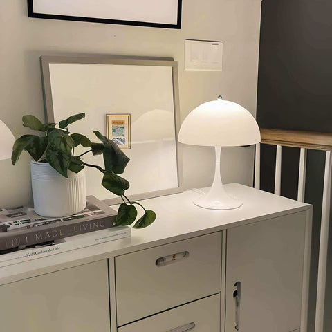 The Luna Lamp