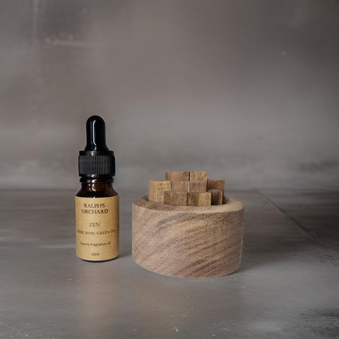 Diffuseur de parfum élégant en bois avec huile parfumée