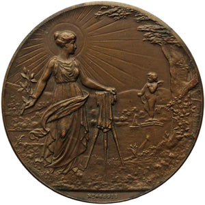 Descriptive image text